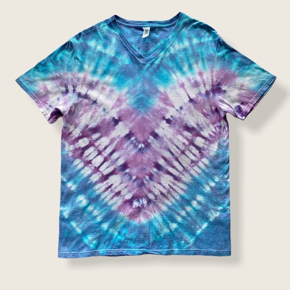Tie Dye V-Neck Tee - Picture 3 of 6
